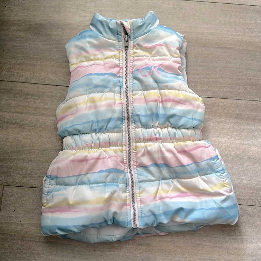 Calvin Klein 2T vest ✨